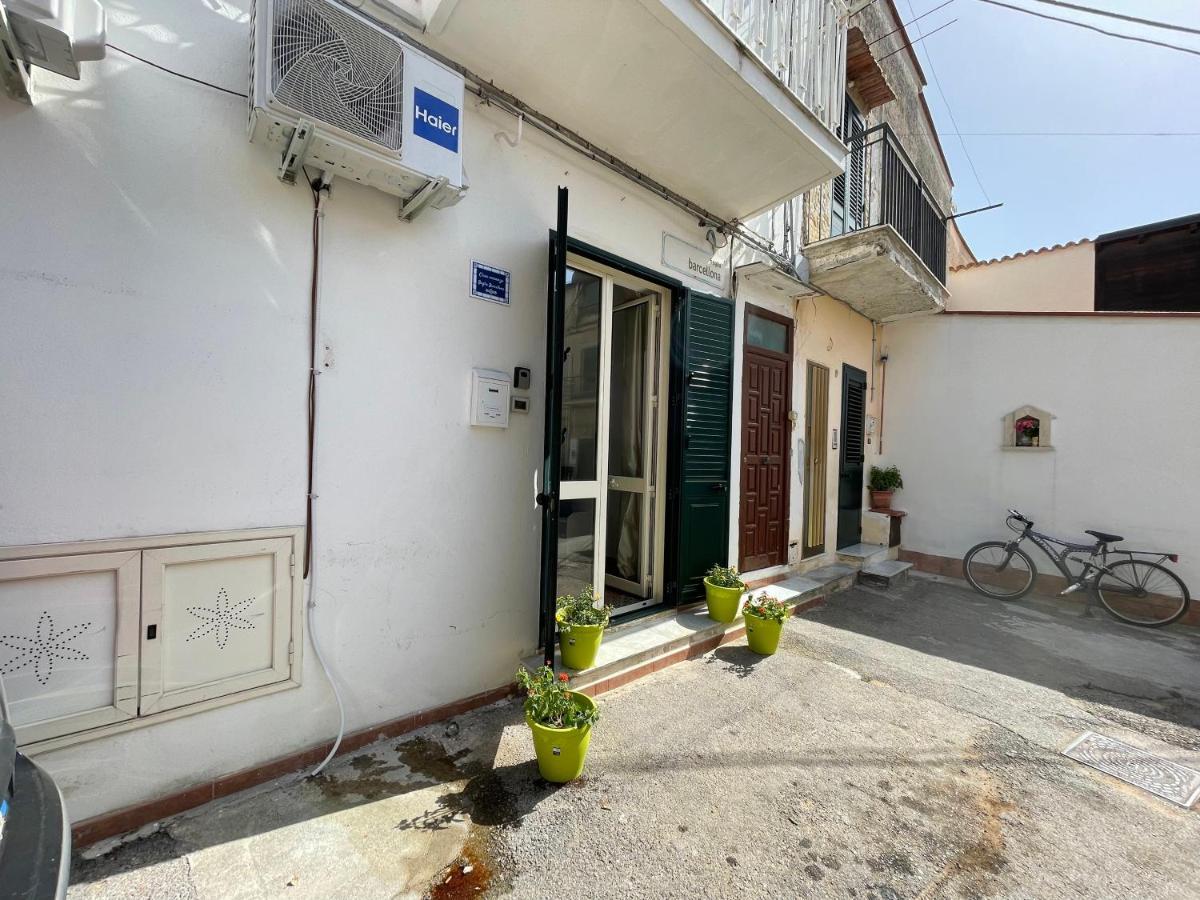 Casa Vacanze Baglio Barcellona Mondello Palermo Ngoại thất bức ảnh
